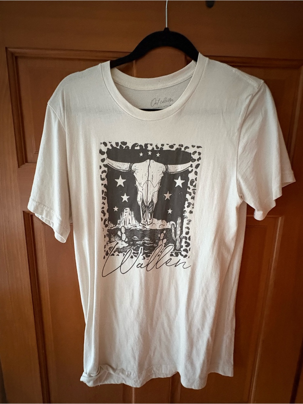 Morgan Wallen cream tee